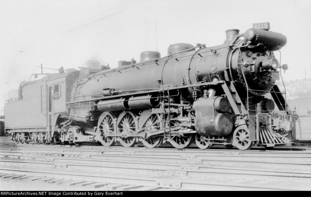 CN 4-8-2 #6019 - Canadian National